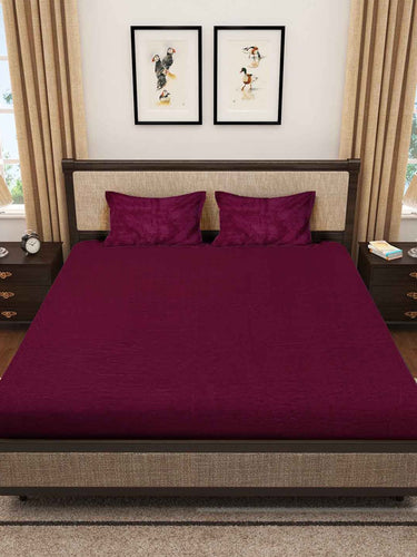https://cdn.shopify.com/s/files/1/1857/6931/products/a3ef4d3c-859f-4b23-a3a3-23f0c4fa14bc1693308481358KlottheMaroonSolidWoolenFittedDoubleBedSheetwith2PillowCover2.jpg?v=1703226769